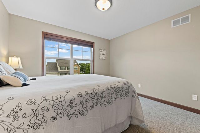 3339 Sunray Court SW, Prior Lake, MN 55372