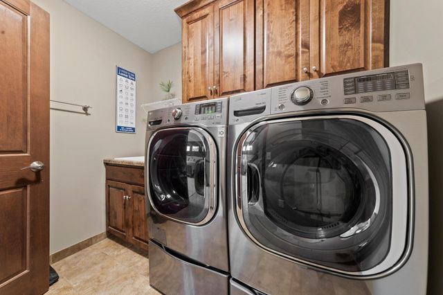 3339 Sunray Court SW, Prior Lake, MN 55372