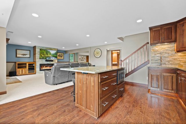 3339 Sunray Court SW, Prior Lake, MN 55372