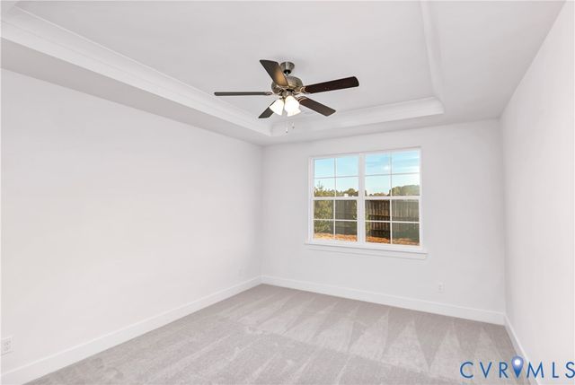 10243 Szalay Ln, Ashland, VA 23005