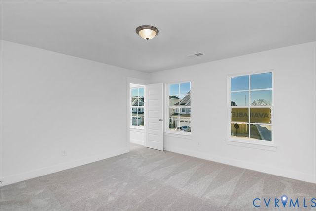 10243 Szalay Ln, Ashland, VA 23005