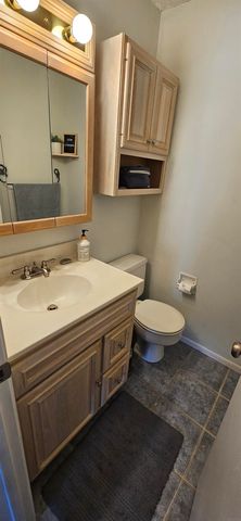 4222 Kris Line Drive, Waterloo, IA 50701