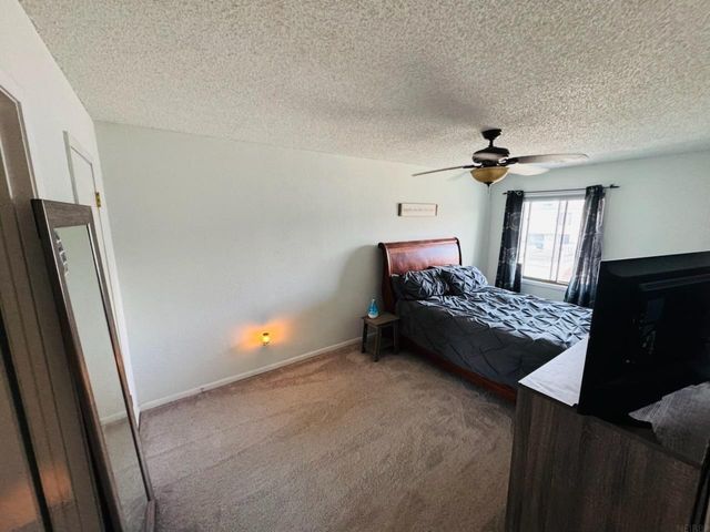 4222 Kris Line Drive, Waterloo, IA 50701