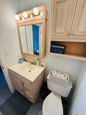 4222 Kris Line Drive, Waterloo, IA 50701