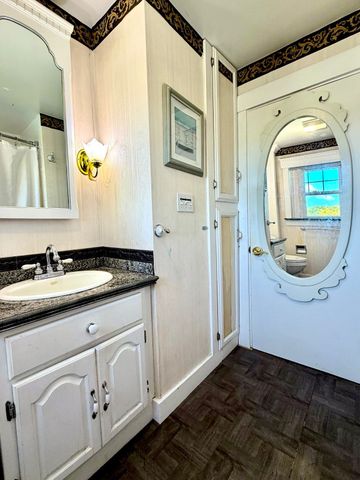 48 Leominster St, Westminster, MA 01473