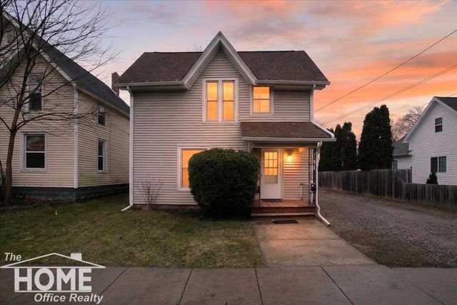 218 S Oak Street, Owosso, MI 48867