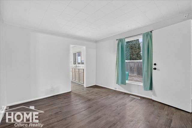 218 S Oak Street, Owosso, MI 48867