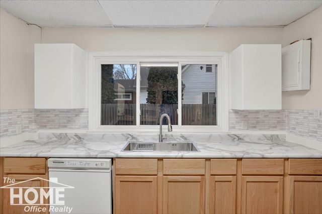 218 S Oak Street, Owosso, MI 48867