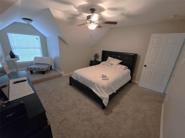 202 Lakeland Circle, Rosharon, TX 77583