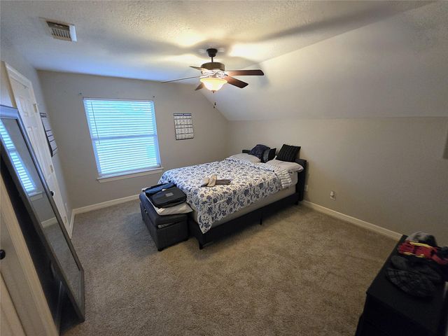 202 Lakeland Circle, Rosharon, TX 77583