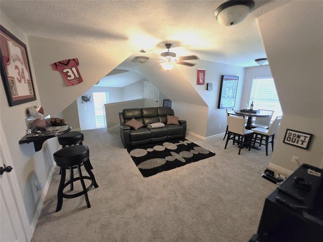 202 Lakeland Circle, Rosharon, TX 77583