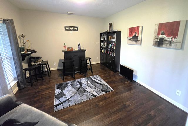 202 Lakeland Circle, Rosharon, TX 77583