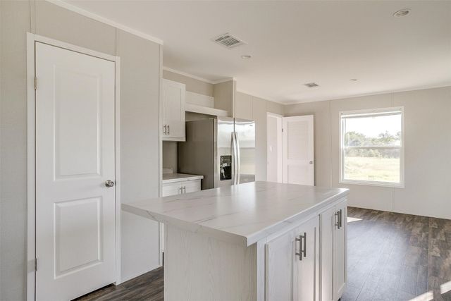 4417 County Road 423, Grandview, TX 76050