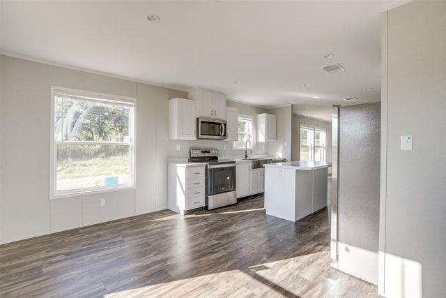 4417 County Road 423, Grandview, TX 76050