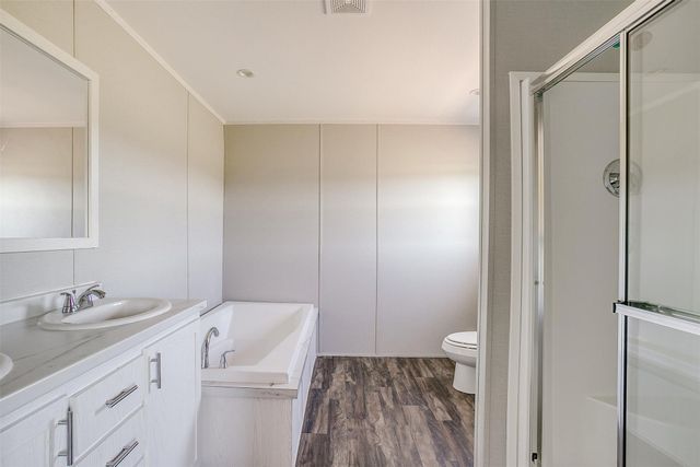 4417 County Road 423, Grandview, TX 76050
