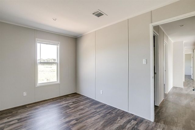4417 County Road 423, Grandview, TX 76050