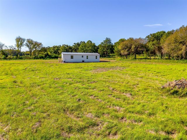 4417 County Road 423, Grandview, TX 76050