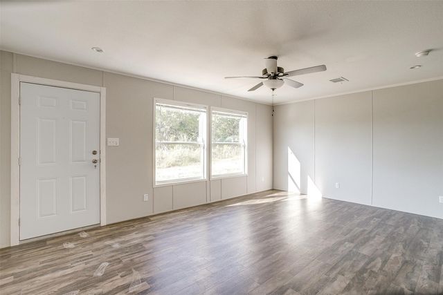 4417 County Road 423, Grandview, TX 76050