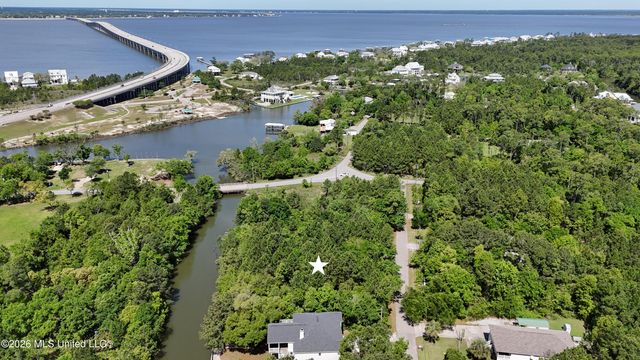 106 Stennis Street, Pass Christian, MS 39571