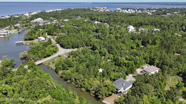106 Stennis Street, Pass Christian, MS 39571