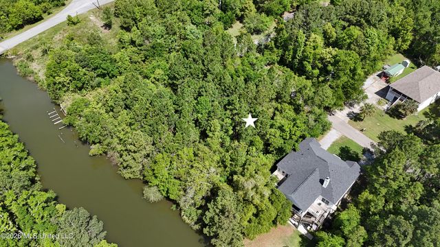 106 Stennis Street, Pass Christian, MS 39571