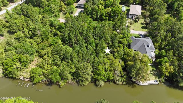 106 Stennis Street, Pass Christian, MS 39571