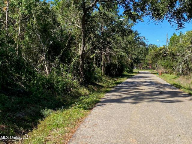 106 Stennis Street, Pass Christian, MS 39571