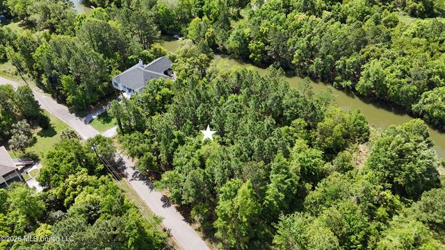 106 Stennis Street, Pass Christian, MS 39571