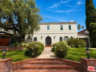 414 N Las Palmas Avenue, Los Angeles, CA 90004