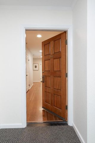 30 Lorton Avenue 302, Burlingame, CA 94010
