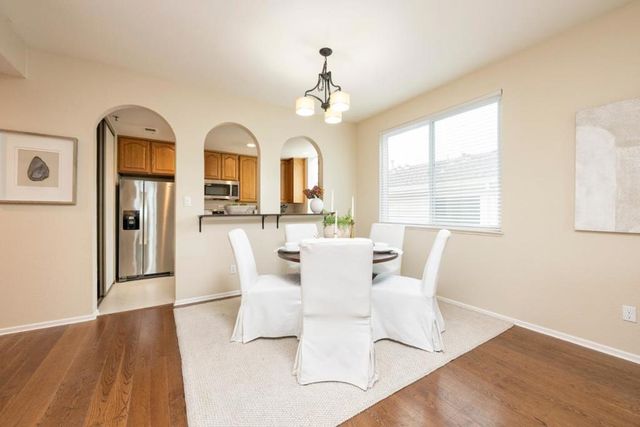 30 Lorton Avenue 302, Burlingame, CA 94010