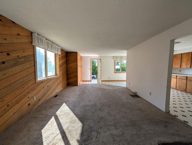 1981 Harriman Avenue, Klamath Falls, OR 97601