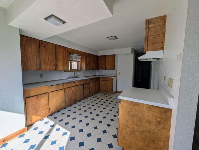 1981 Harriman Avenue, Klamath Falls, OR 97601
