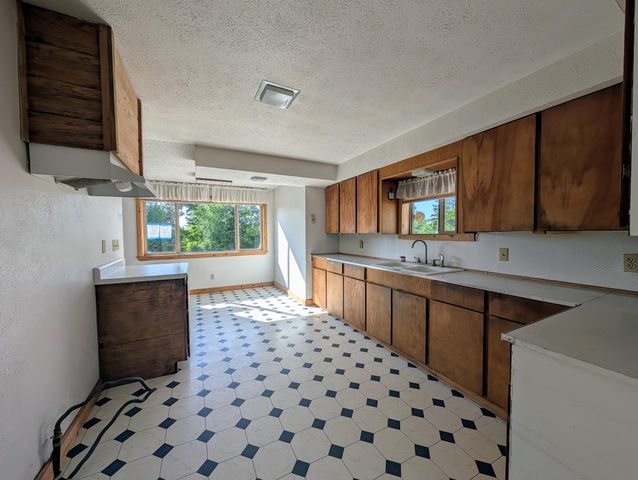1981 Harriman Avenue, Klamath Falls, OR 97601