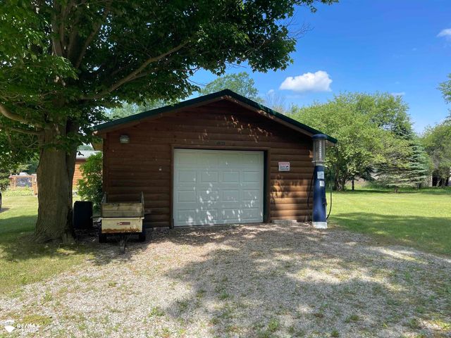 4573 Klam Road, Columbiaville, MI 48421