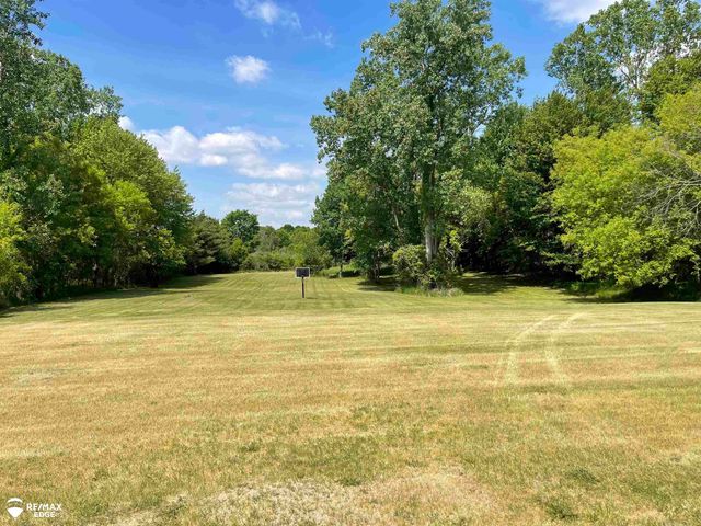 4573 Klam Road, Columbiaville, MI 48421