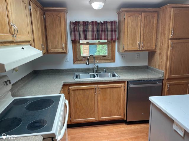 4573 Klam Road, Columbiaville, MI 48421