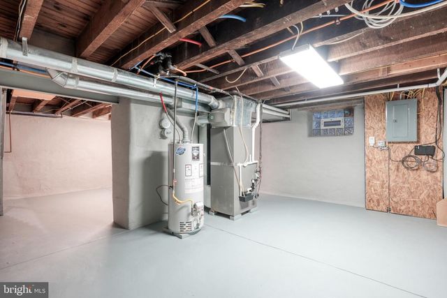 9502 HILSPACH ST, Philadelphia, PA 19115