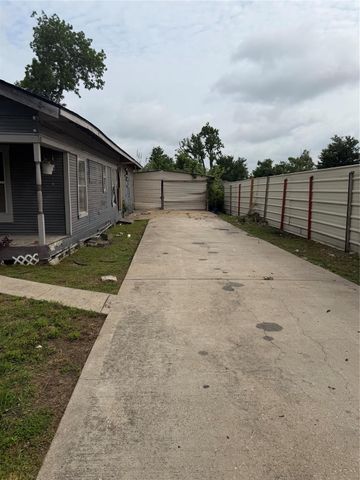 8607 Farqueson Street, Houston, TX 77029