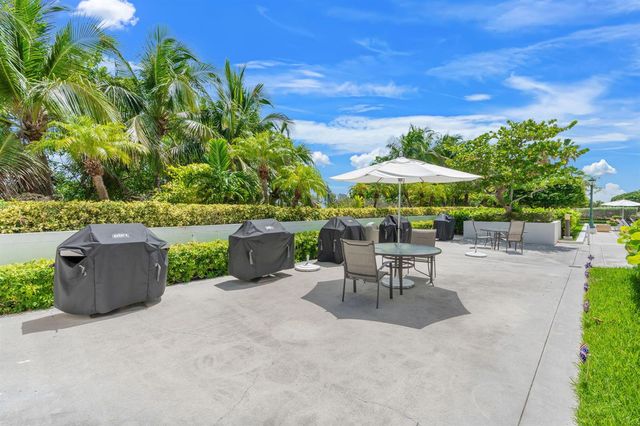 1000 E Island Boulevard 305, Aventura, FL 33160