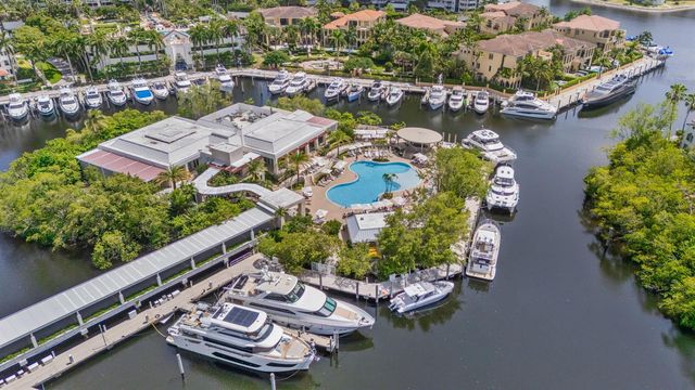 1000 E Island Boulevard 305, Aventura, FL 33160