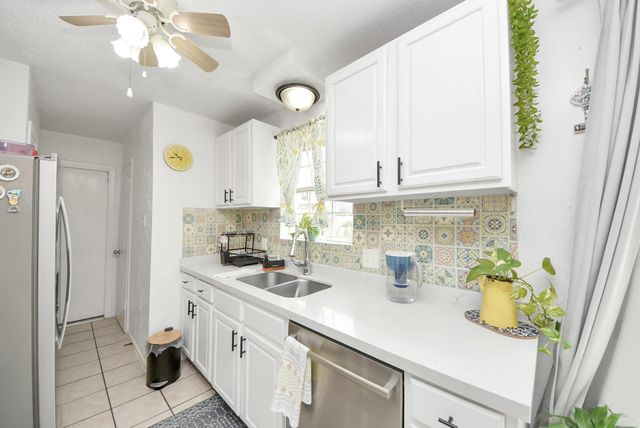 6903 La Violetta Drive, Houston, TX 77083