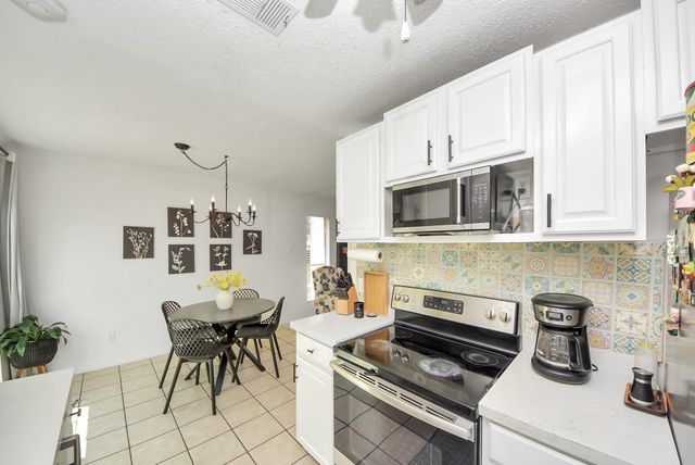 6903 La Violetta Drive, Houston, TX 77083