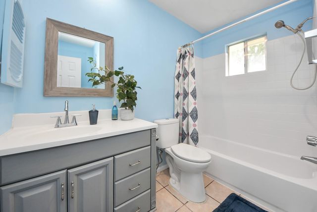 6903 La Violetta Drive, Houston, TX 77083