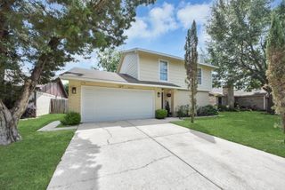 6903 La Violetta Drive, Houston, TX 77083