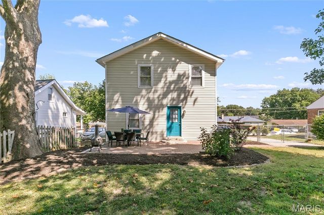 703 Holland Avenue, Webster Groves, MO 63119