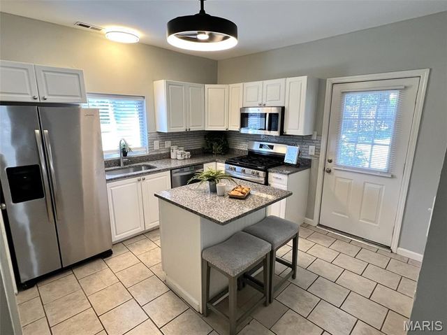 703 Holland Avenue, Webster Groves, MO 63119