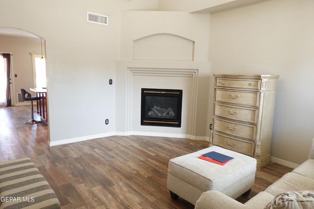 11813 DEER GRASS Circle, El Paso, TX 79936