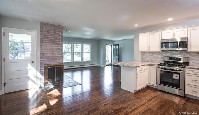 16 Elmwood Drive, New City, NY 10956