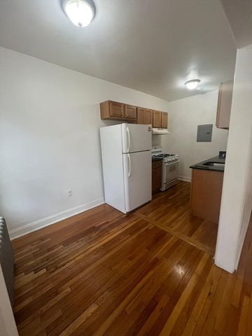 10 Yeamans St 19, Revere, MA 02151